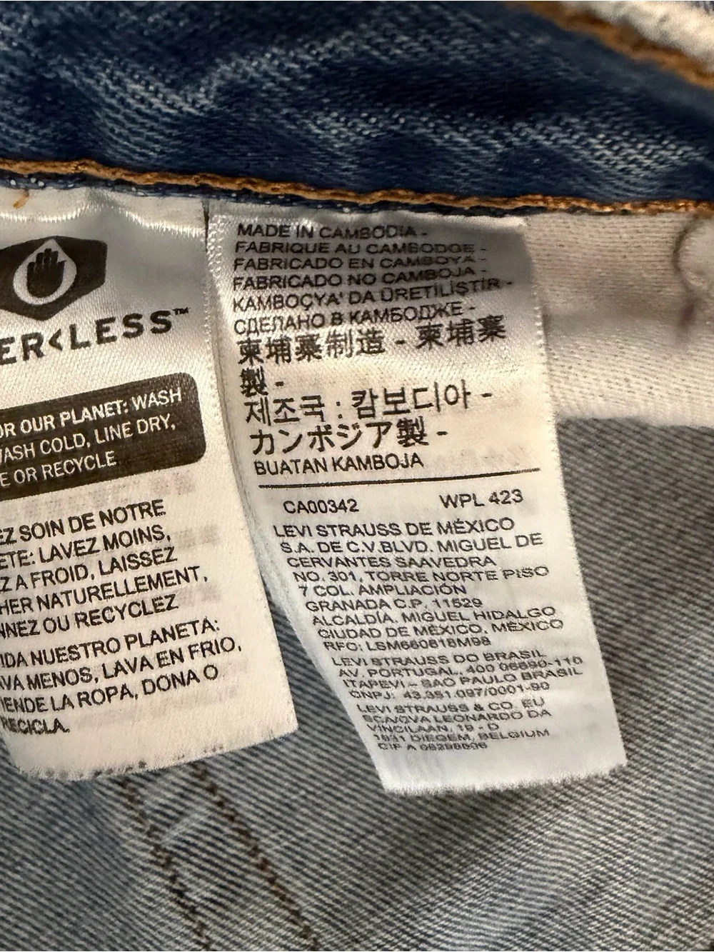 Levi's Relaxed Fit Light Blue Men's Jeans 38